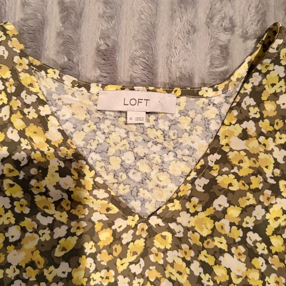 LOFT Womens Yellow Olive Green Floral V-Neck Puff Sleeve Blouse Top M